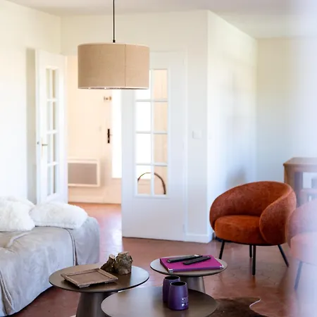 Village Castigno - Wine & 5* Assignan