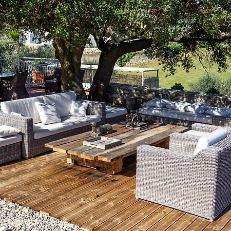 Village Castigno - Wine & Ξενοδοχείο