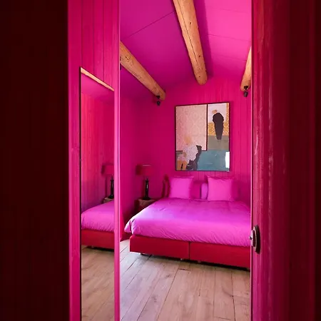 Village Castigno - Wine & 5* Assignan