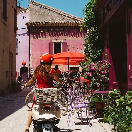 Village Castigno - Wine & 5*