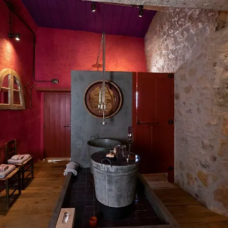 Village Castigno - Wine &