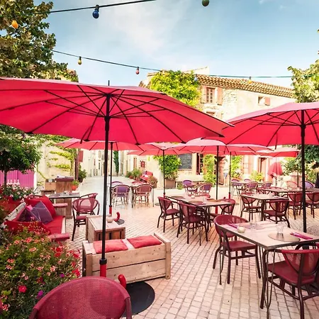 Village Castigno - Wine & Hotel Assignan
